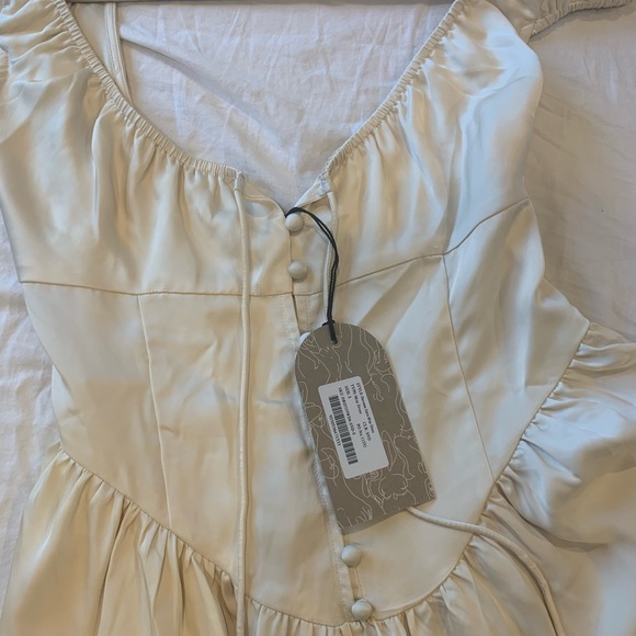 Meshki Havanna Mini Satin Dress in Sand size S. - Picture 5 of 6